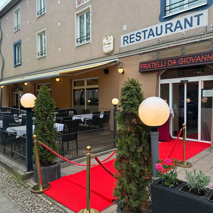 Eingang an der Ehrlichstraße